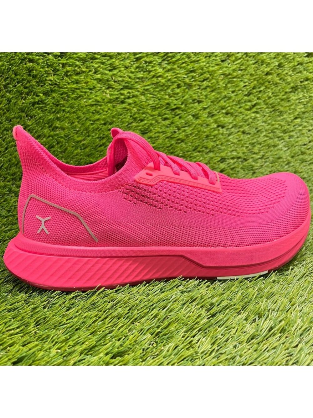 Flux Footwear Adapt Runner Neon Pink Mens Size 10 Athletic Knit Shoes Sneakers